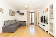 Full of light 2BR Flat near Canary Wharf with Balcony