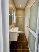 RED Modern 1BR Near Promenade