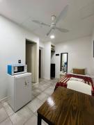 Monoambiente Compacto con Patio - Equipado para 3 huéspedes