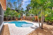 Top Siesta Key