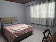 Quarto em lugar tranquilo e bem localizado