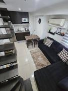 Casa Rosa3 2BR loft in BGC 5 people