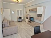 HC - Three room Cozy Apartment near Metro