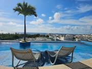 Liltown studio steps from 5th Ave