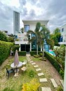 Youth Journey Six-Bedroom Pool Villa