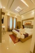 Hotel Woodlark !! Affordable luxury stay in Chandigarh Tricity ! Tourist Choice