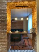 Wooden Style 2BD Charming Stay Prime Old Tbilisi