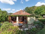 Pass the Keys Charming 3-Bed Bungalow with Character Garden