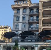 Апартаменти біля парку з бюветом мінеральної води