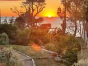 Maison les pieds dans leau