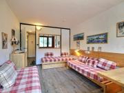 Studio 3 pers., vue pistes, au pied des pistes, balcon - FR-1-455-98