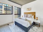 Beautiful,central,secure- hotel living for couples