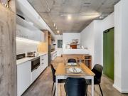 Seaside, Modern Luxury Apartment