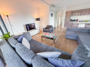 Promo Rate - 3BDR Apt with Balcony & Lift near London Bridge, Borough Market & The Shard by NourNest Apartments