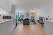 2 Bed Modern Apartment in City Centre Birmingham