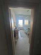 Sunset View Maisonette, Kanali