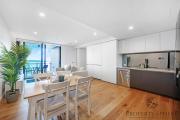 Broadwater Lux Apartment