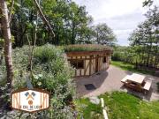 Choisissez votre hébergement, linsolite Cul de Loup ou la traditionnelle Bédinière à 5 minutes de Chambord