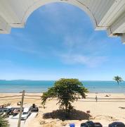 Beach front D1 Marie Guest house