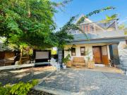 Judah-Ian Beachfront Relaxing Beachfront house with kiddie pool