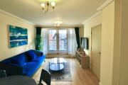 2-Bedroom Apartment with Balcony & Parking in Central Woking