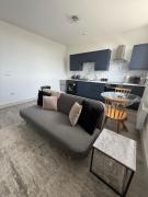 1 Bed Flat - Sleeps 2 - Pets - Parking - Wifi