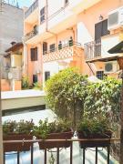 TrastevereHome - Cisterna Secrets at the Heart of Trastevere