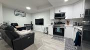 Cozy & Quiet Calgary 2BR Suite