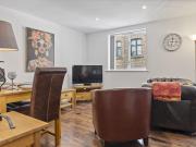 Pass the Keys Tannery Mews - Stunning Central 2-Bed with Parking