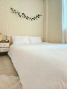 on stay EMart the air conditioner in each room Free parking Gyodong Jjamppong Vegan Bakery Bus Terminal Civic Culture Center Peace Square Gotbawi Gong