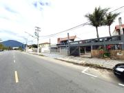 casa pé na areia próximo do centro