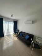 1 bedroom apartment with communal pool