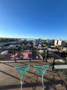 dpto con hermosa vista -zona poncho verde