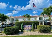 Cape Coral Waterfront Condo- A Boaters Dream