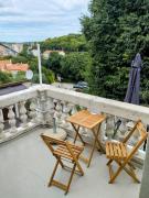 Top Pula