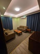 ذهبية خميس للشقق المخدومة