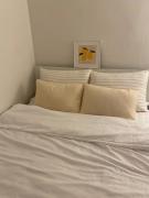 Stay in Hannam Double Room or Twin Room a shared house format 한남동 이태원
