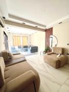 Marina 2, luxury chalet شاليه فندقي في مارينا