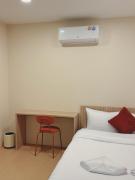 Top Hat Yai