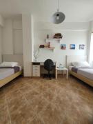 Seashell" maisonette by the sea -private patio-