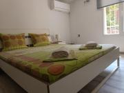 Wendy House - Central Sofia - 3BRDR - Private Courtyard - 5 min to Vitosha blvd