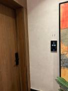 شقة راقية بدخول ذاتي بالقرب البوليفارد شقة راقية بدخول ذاتي بالقرب البوليفارد