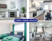 Long Stays Spacious Home in SK14, sleeps 5