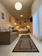 Lucas 10 Apartments