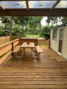 "Casa Elvina" ruime stacaravan met overdekte veranda en omheinde tuin