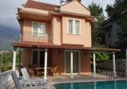 Villa Christing-Cozy Private Villa with Pool in Central Location