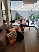 Pet-friendly garden studio 600 meters from the subway