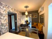 Top Floor Apt, View, 2BD, Parking