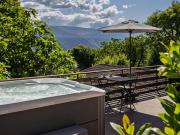 Mountain View Suites