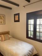 Top Cuevas del Becerro